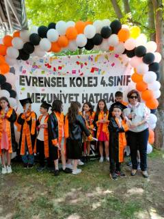 Evrensel Kolej